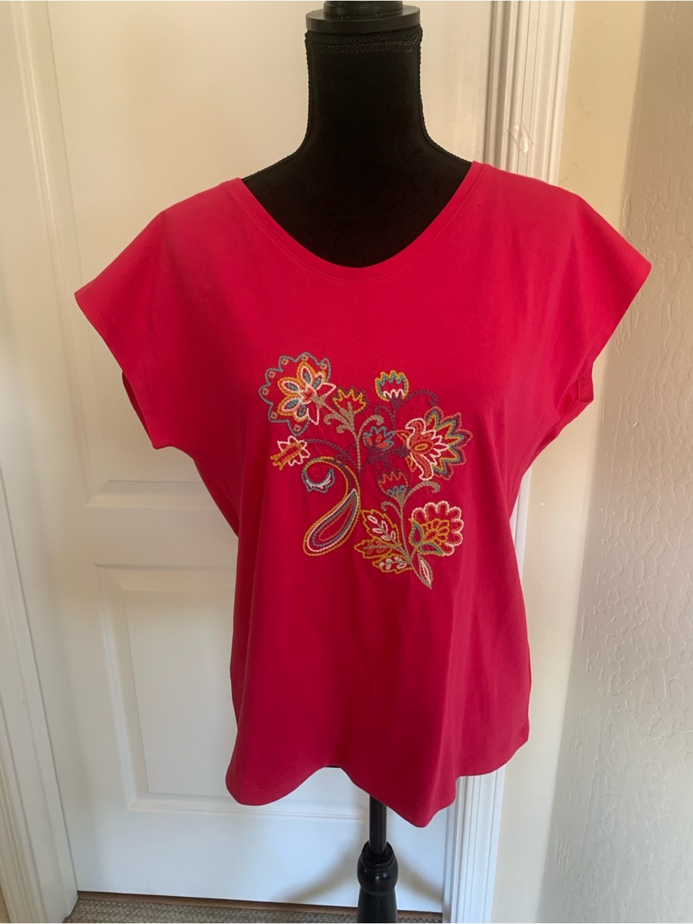 Embroidered Scoop Neck Tee in Hot Pink From Talbots Size M
